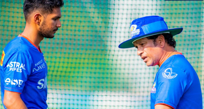 Sachin Tendulkar asks Mumbai Indians to ‘Stick Together’ in ‘Tough Times’ Sachin Tendulkar asks Mumbai Indians to ‘Stick Together’ in ‘Tough Times’