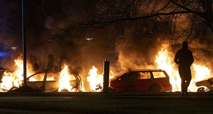 Several dozen hurt in days of unrest in Sweden