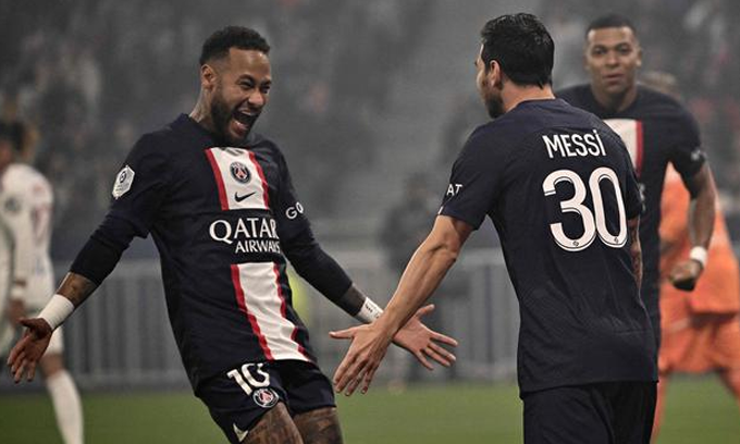 Lionel Messi scores from Neymar’s assist as PSG beats Lyon 1-0 in Ligue 1