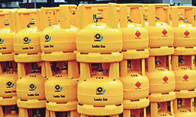 Laugfs Gas reduced domestic gas cylinder prices